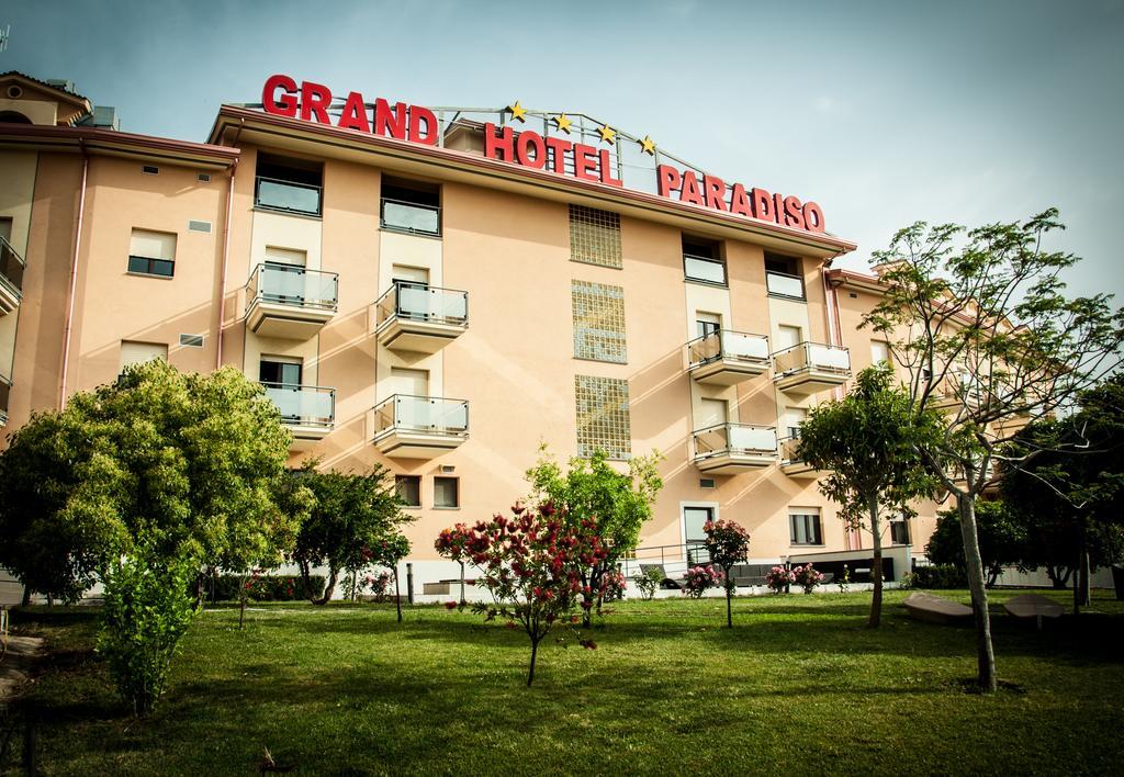 Grand Hotel Paradiso カタンザーロ エクステリア 写真