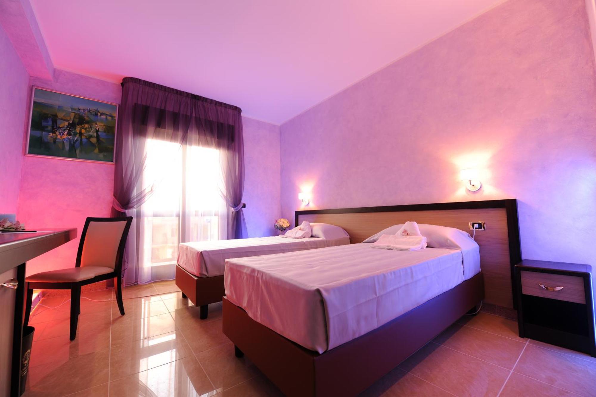 Grand Hotel Paradiso カタンザーロ 部屋 写真