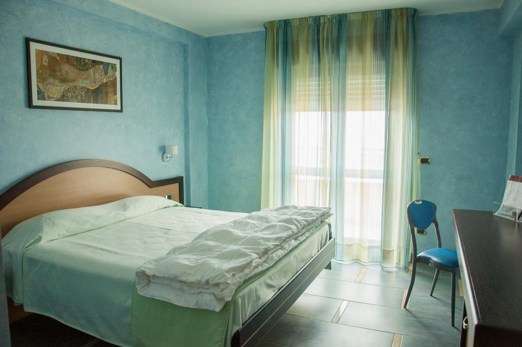Grand Hotel Paradiso カタンザーロ エクステリア 写真