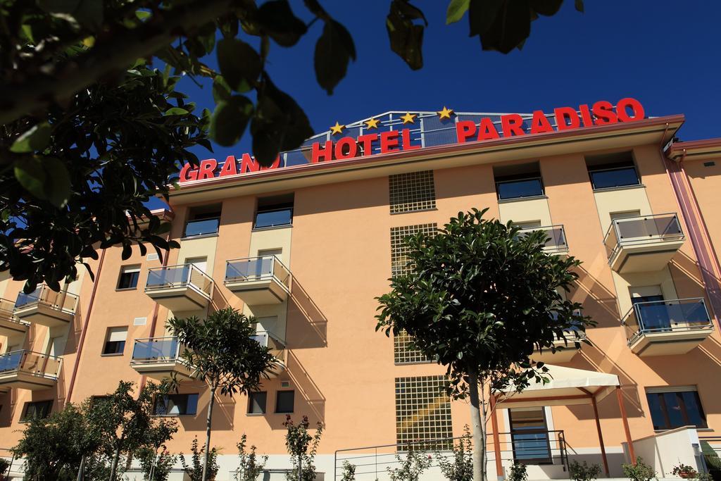 Grand Hotel Paradiso カタンザーロ エクステリア 写真